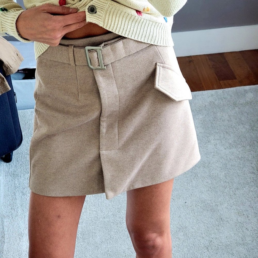 Skirt wool